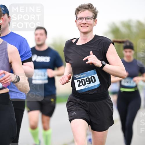07.04.2024 - 43. Internationalen Wilhelmsburger Insellauf Dr. Thomas Lammeyer http://msf.ph/oto/6040913 07.04.2024 10:37:05 Laufen 2090 meine-sportfotos.de