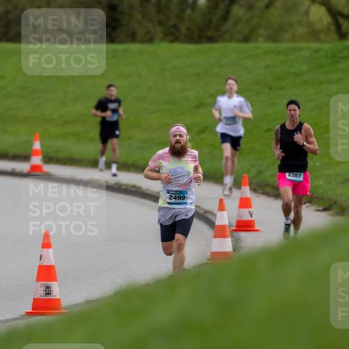 07.04.2024 - 43. Internationalen Wilhelmsburger Insellauf Michael Strokosch http://msf.ph/oto/6040916 07.04.2024 10:20:16 Laufen 2499, 4387 meine-sportfotos.de