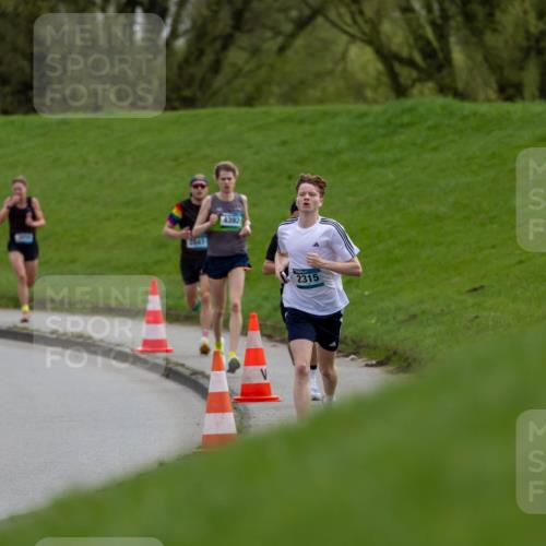 07.04.2024 - 43. Internationalen Wilhelmsburger Insellauf Michael Strokosch http://msf.ph/oto/6040969 07.04.2024 10:20:26 Laufen 26431, 4392, 2315 meine-sportfotos.de