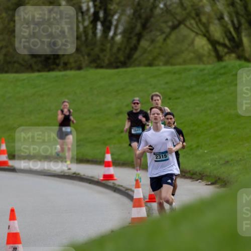 07.04.2024 - 43. Internationalen Wilhelmsburger Insellauf Michael Strokosch http://msf.ph/oto/6040978 07.04.2024 10:20:27 Laufen 3641, 2315 meine-sportfotos.de