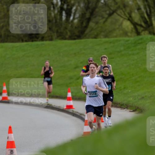07.04.2024 - 43. Internationalen Wilhelmsburger Insellauf Michael Strokosch http://msf.ph/oto/6040983 07.04.2024 10:20:27 Laufen 2315, 7 meine-sportfotos.de