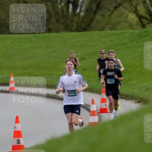 07.04.2024 - 43. Internationalen Wilhelmsburger Insellauf Michael Strokosch http://msf.ph/oto/6040995 07.04.2024 10:20:28 Laufen 2315, 19, 2097 meine-sportfotos.de