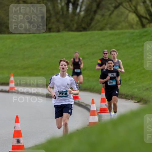 07.04.2024 - 43. Internationalen Wilhelmsburger Insellauf Michael Strokosch http://msf.ph/oto/6040996 07.04.2024 10:20:28 Laufen 2315, 2097 meine-sportfotos.de