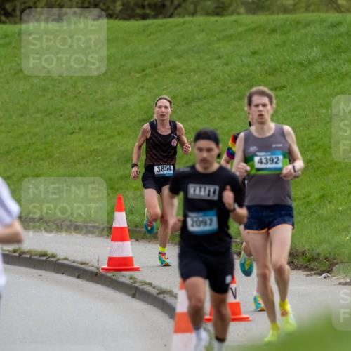 07.04.2024 - 43. Internationalen Wilhelmsburger Insellauf Michael Strokosch http://msf.ph/oto/6041001 07.04.2024 10:20:29 Laufen 3854, 81, 2097, 4392 meine-sportfotos.de