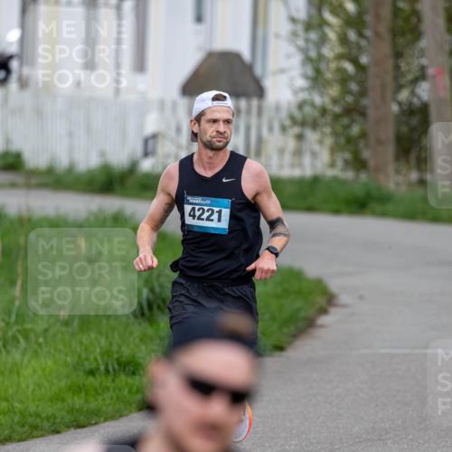 07.04.2024 - 43. Internationalen Wilhelmsburger Insellauf Michael Strokosch http://msf.ph/oto/6041027 07.04.2024 10:20:46 Laufen 2606, 4221 meine-sportfotos.de