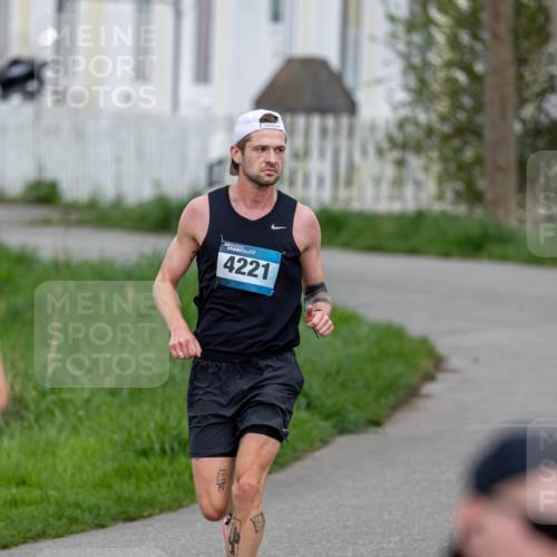 07.04.2024 - 43. Internationalen Wilhelmsburger Insellauf Michael Strokosch http://msf.ph/oto/6041029 07.04.2024 10:20:46 Laufen 6, 4221 meine-sportfotos.de