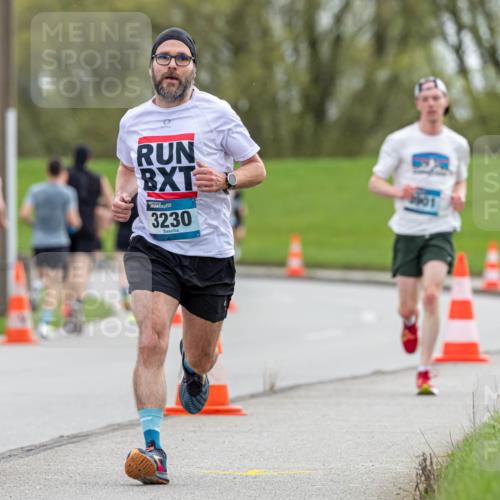 07.04.2024 - 43. Internationalen Wilhelmsburger Insellauf Michael Strokosch http://msf.ph/oto/6041054 07.04.2024 10:21:09 Laufen 3230, 1901 meine-sportfotos.de