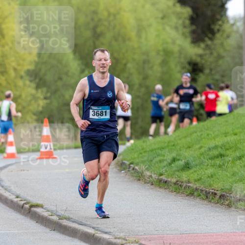 07.04.2024 - 43. Internationalen Wilhelmsburger Insellauf Michael Strokosch http://msf.ph/oto/6041147 07.04.2024 10:22:29 Laufen 3681 meine-sportfotos.de