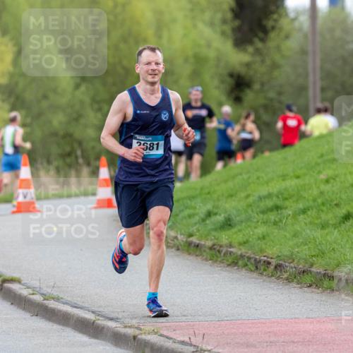 07.04.2024 - 43. Internationalen Wilhelmsburger Insellauf Michael Strokosch http://msf.ph/oto/6041151 07.04.2024 10:22:30 Laufen 2581 meine-sportfotos.de