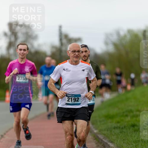 07.04.2024 - 43. Internationalen Wilhelmsburger Insellauf Michael Strokosch http://msf.ph/oto/6041196 07.04.2024 10:24:48 Laufen 2755, 2192 meine-sportfotos.de