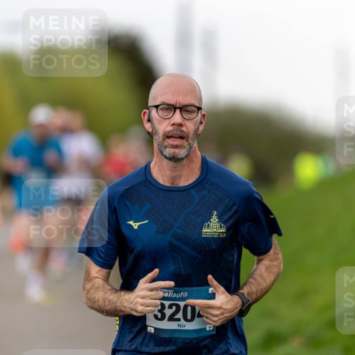 07.04.2024 - 43. Internationalen Wilhelmsburger Insellauf Michael Strokosch http://msf.ph/oto/6041216 07.04.2024 10:25:15 Laufen 320, 12023 meine-sportfotos.de