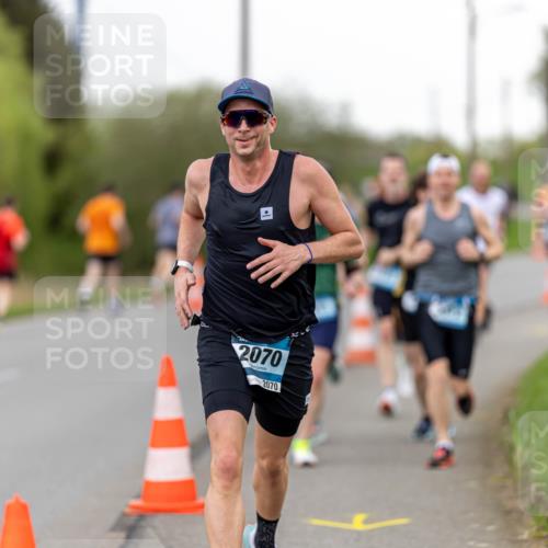 07.04.2024 - 43. Internationalen Wilhelmsburger Insellauf Michael Strokosch http://msf.ph/oto/6041269 07.04.2024 10:25:44 Laufen 2070, 2070 meine-sportfotos.de
