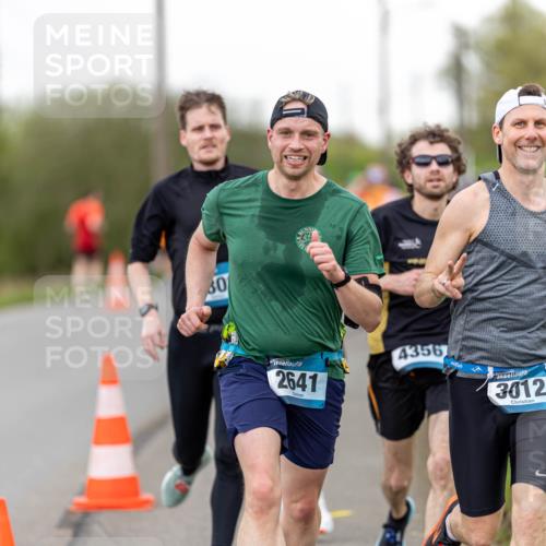 07.04.2024 - 43. Internationalen Wilhelmsburger Insellauf Michael Strokosch http://msf.ph/oto/6041283 07.04.2024 10:25:47 Laufen 30, 2641, 4356, 3012 meine-sportfotos.de