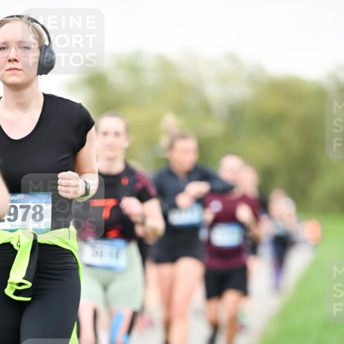 07.04.2024 - 43. Internationalen Wilhelmsburger Insellauf Dr. Thomas Lammeyer http://msf.ph/oto/6041313 07.04.2024 10:37:59 Laufen 978 meine-sportfotos.de