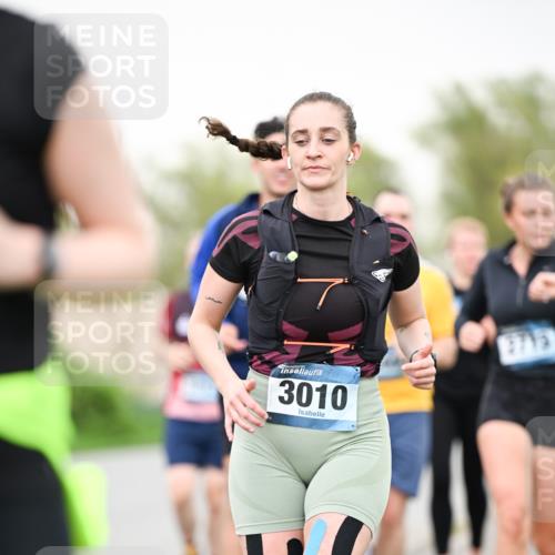 07.04.2024 - 43. Internationalen Wilhelmsburger Insellauf Dr. Thomas Lammeyer http://msf.ph/oto/6041324 07.04.2024 10:38:00 Laufen 3010 meine-sportfotos.de