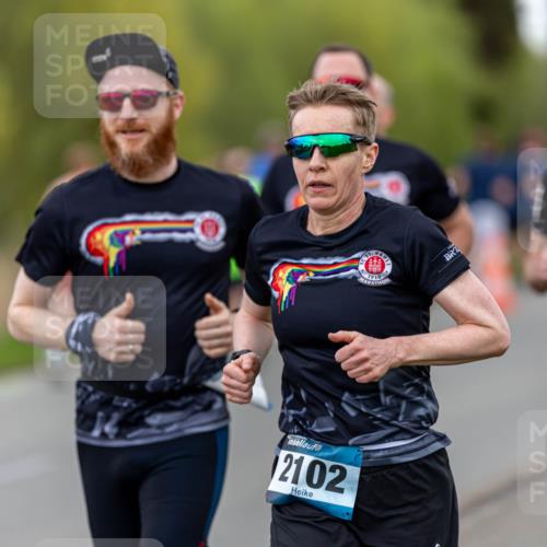 07.04.2024 - 43. Internationalen Wilhelmsburger Insellauf Michael Strokosch http://msf.ph/oto/6041401 07.04.2024 10:26:37 Laufen 2102, 1910, 3619 meine-sportfotos.de
