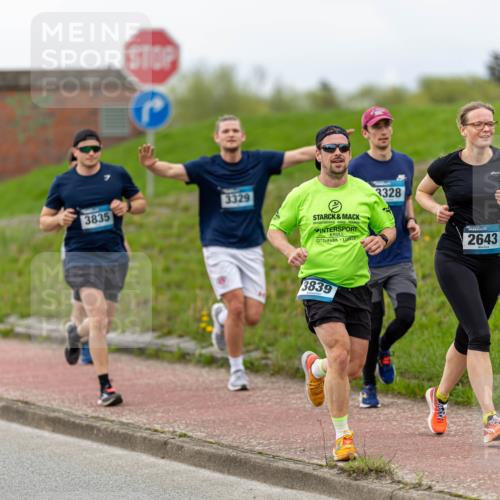 07.04.2024 - 43. Internationalen Wilhelmsburger Insellauf Michael Strokosch http://msf.ph/oto/6041506 07.04.2024 10:29:54 Laufen 3835, 3329, 3328, 3839, 2643 meine-sportfotos.de