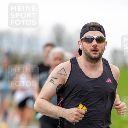 07.04.2024 - 43. Internationalen Wilhelmsburger Insellauf Michael Strokosch http://msf.ph/oto/6041556 07.04.2024 10:30:31 Laufen 912, 43, 3602, 3602 meine-sportfotos.de