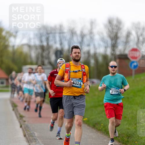 07.04.2024 - 43. Internationalen Wilhelmsburger Insellauf Michael Strokosch http://msf.ph/oto/6041565 07.04.2024 10:30:44 Laufen 4324, 2104 meine-sportfotos.de