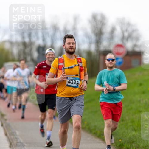 07.04.2024 - 43. Internationalen Wilhelmsburger Insellauf Michael Strokosch http://msf.ph/oto/6041569 07.04.2024 10:30:44 Laufen 4324 meine-sportfotos.de