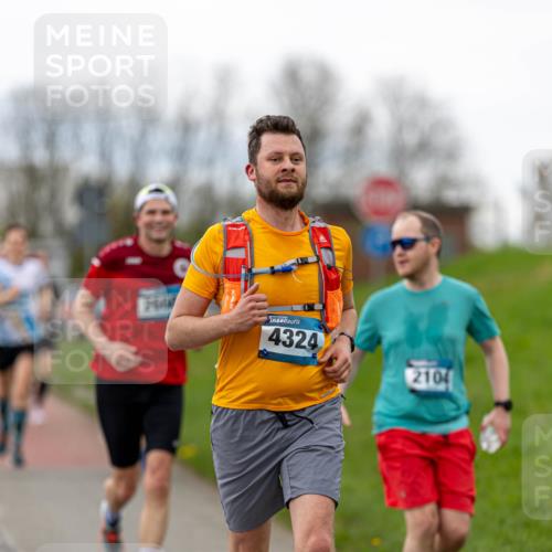 07.04.2024 - 43. Internationalen Wilhelmsburger Insellauf Michael Strokosch http://msf.ph/oto/6041573 07.04.2024 10:30:45 Laufen 4324, 2104 meine-sportfotos.de