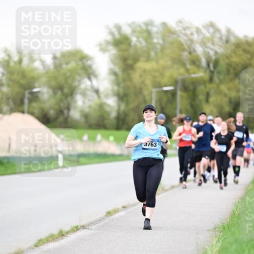 07.04.2024 - 43. Internationalen Wilhelmsburger Insellauf Dr. Thomas Lammeyer http://msf.ph/oto/6041656 07.04.2024 10:38:50 Laufen 3763 meine-sportfotos.de