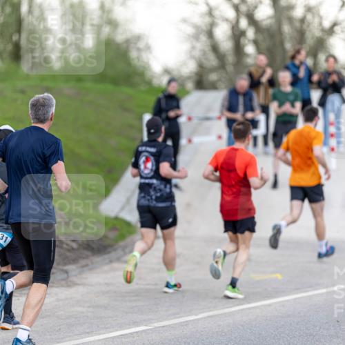 07.04.2024 - 43. Internationalen Wilhelmsburger Insellauf Michael Strokosch http://msf.ph/oto/6041782 07.04.2024 10:38:27 Laufen 2531 meine-sportfotos.de