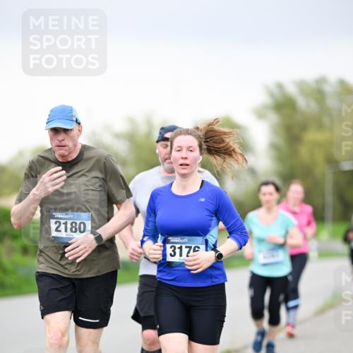07.04.2024 - 43. Internationalen Wilhelmsburger Insellauf Dr. Thomas Lammeyer http://msf.ph/oto/6041961 07.04.2024 10:39:27 Laufen 2180, 317 meine-sportfotos.de