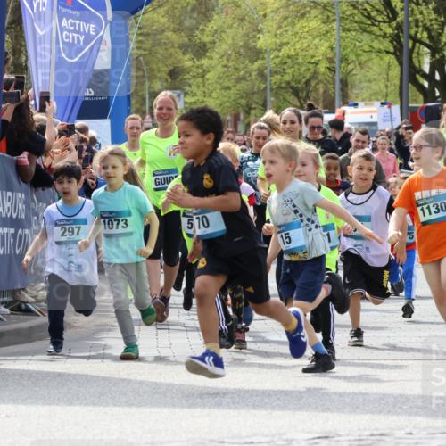 07.04.2024 - 43. Internationalen Wilhelmsburger Insellauf Strokosch-Dieckow http://msf.ph/oto/6064753 07.04.2024 13:04:42 Ziel 3107, 3108, 32, 37, 53, 68, 92, 108, 229, 334, 336, 337, 338, 339, 340, 342, 343, 365, 367, 375, 390, 399, 409, 410, 411, 412, 414, 433, 436, 445, 447, 588, 602, 605, 628, 642, 651, 712, 713, 715, 716, 717, 719, 720, 721, 723, 724, 725, 727, 728, 729, 730, 743, 744, 745, 746, 747, 748, 749, 750, 752, 753, 754, 913, 914, 915, 916, 918, 920, 921, 922, 923, 924, 925, 926, 1070, 1075, 1076, 1086, 1114, 1115, 1125, 1128 meine-sportfotos.de