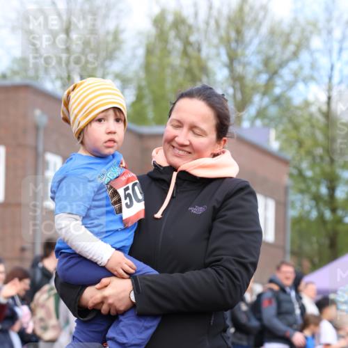 14.04.2024 - Hammer Lauf Strokosch-Dieckow http://msf.ph/oto/6065034 14.04.2024 09:41:35 Ziel  meine-sportfotos.de