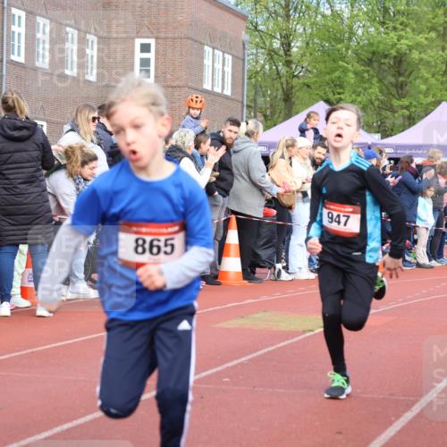 14.04.2024 - Hammer Lauf Strokosch-Dieckow http://msf.ph/oto/6065106 14.04.2024 09:49:35 Ziel 154, 644, 789, 865, 947, 154, 644, 789, 865, 947 meine-sportfotos.de