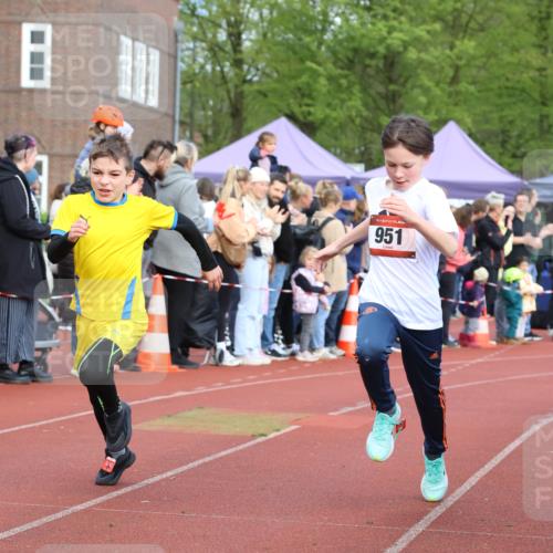 14.04.2024 - Hammer Lauf Strokosch-Dieckow http://msf.ph/oto/6065119 14.04.2024 09:49:41 Ziel 154, 865, 947, 951, 964, 1147, 154, 865, 947, 951, 964, 1147 meine-sportfotos.de