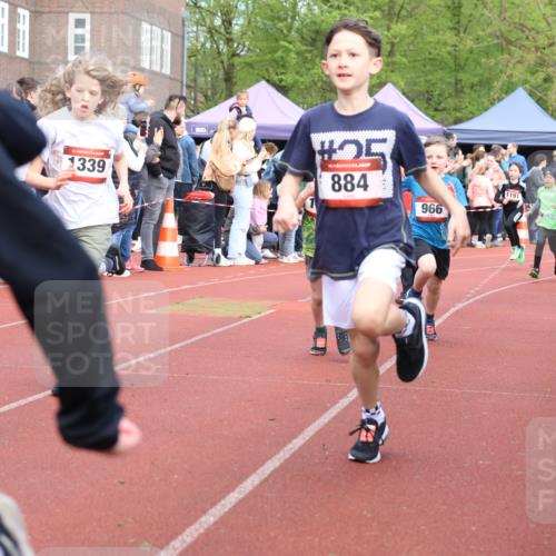 14.04.2024 - Hammer Lauf Strokosch-Dieckow http://msf.ph/oto/6065204 14.04.2024 09:50:21 Ziel 197, 484, 736, 737, 739, 787, 863, 884, 899, 952, 966, 1005, 1019, 1040, 1065, 1126, 1339, 197, 484, 736, 737, 739, 787, 863, 884, 899, 952, 966, 1005, 1019, 1040, 1065, 1126, 1339 meine-sportfotos.de