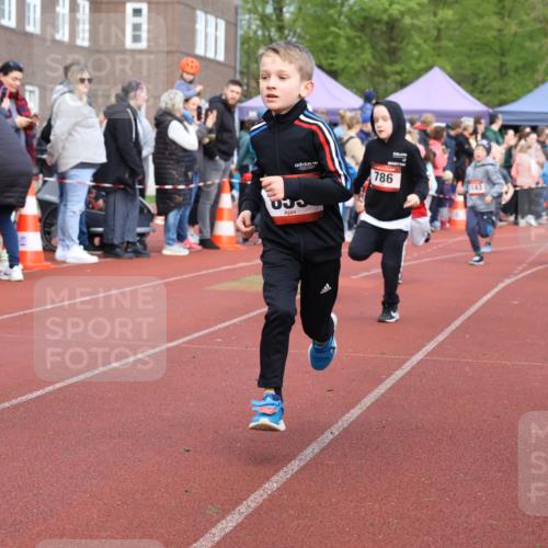 14.04.2024 - Hammer Lauf Strokosch-Dieckow http://msf.ph/oto/6065231 14.04.2024 09:50:33 Ziel 786, 840, 855, 933, 942, 1007, 1191, 1259, 1294, 1377, 786, 840, 855, 933, 942, 1007, 1191, 1259, 1294, 1377 meine-sportfotos.de