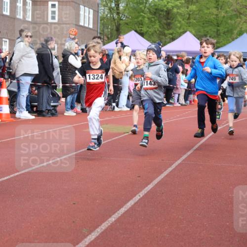 14.04.2024 - Hammer Lauf Strokosch-Dieckow http://msf.ph/oto/6065233 14.04.2024 09:50:35 Ziel 749, 786, 855, 933, 936, 942, 974, 1007, 1143, 1259, 1294, 1324, 1377, 749, 786, 855, 933, 936, 942, 974, 1007, 1143, 1259, 1294, 1324, 1377 meine-sportfotos.de