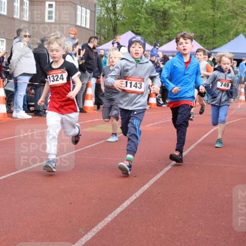 14.04.2024 - Hammer Lauf Strokosch-Dieckow http://msf.ph/oto/6065236 14.04.2024 09:50:35 Ziel 749, 786, 855, 933, 936, 942, 974, 1007, 1143, 1259, 1294, 1324, 1377, 749, 786, 855, 933, 936, 942, 974, 1007, 1143, 1259, 1294, 1324, 1377 meine-sportfotos.de
