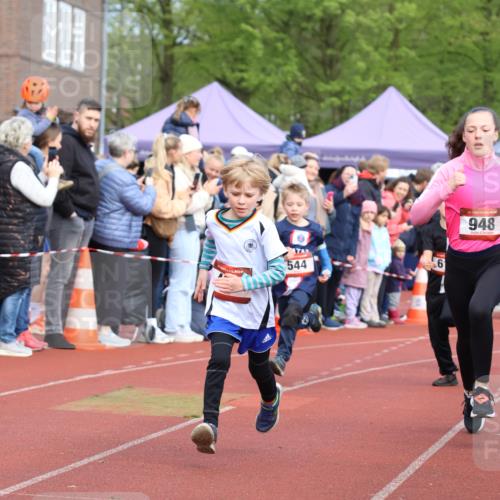 14.04.2024 - Hammer Lauf Strokosch-Dieckow http://msf.ph/oto/6065289 14.04.2024 09:51:06 Ziel 463, 555, 591, 630, 666, 854, 948, 995, 1027, 463, 555, 591, 630, 666, 854, 948, 995, 1027 meine-sportfotos.de
