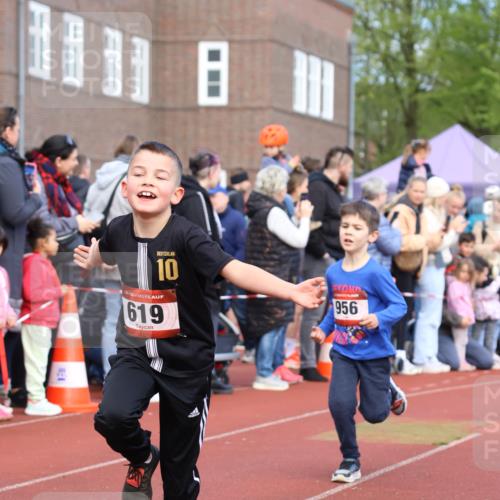 14.04.2024 - Hammer Lauf Strokosch-Dieckow http://msf.ph/oto/6065296 14.04.2024 09:51:08 Ziel 463, 544, 555, 591, 619, 630, 666, 854, 948, 995, 1027, 463, 544, 555, 591, 619, 630, 666, 854, 948, 995, 1027 meine-sportfotos.de