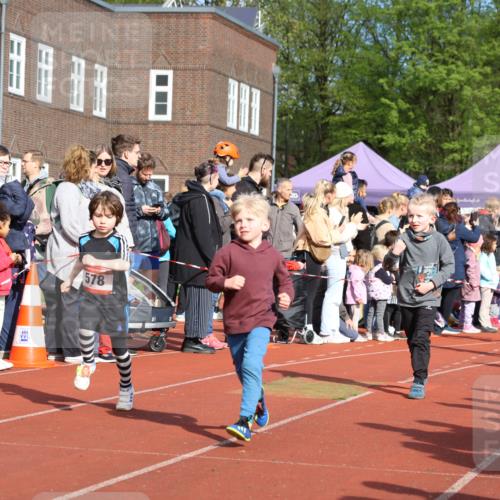 14.04.2024 - Hammer Lauf Strokosch-Dieckow http://msf.ph/oto/6065713 14.04.2024 09:52:38 Ziel 569, 672, 949, 996, 1034, 1226, 569, 672, 949, 996, 1034, 1226 meine-sportfotos.de