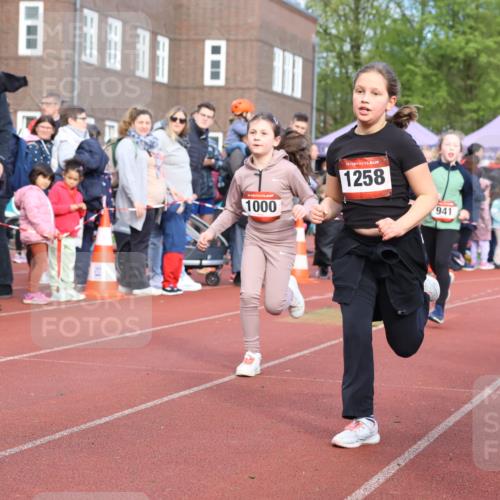 14.04.2024 - Hammer Lauf Strokosch-Dieckow http://msf.ph/oto/6065931 14.04.2024 09:52:55 Ziel 283, 429, 545, 886, 975, 985, 1031, 1033, 1215, 1258, 1386, 283, 429, 545, 886, 975, 985, 1031, 1033, 1215, 1258, 1386 meine-sportfotos.de