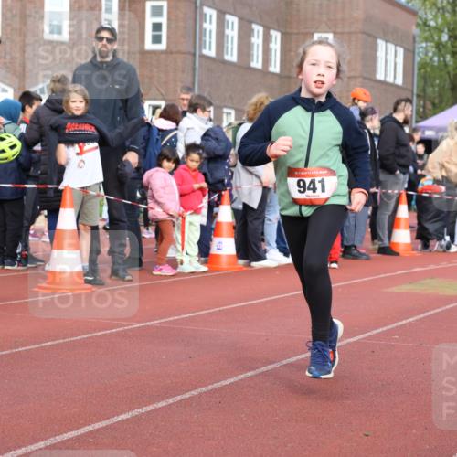 14.04.2024 - Hammer Lauf Strokosch-Dieckow http://msf.ph/oto/6065952 14.04.2024 09:52:57 Ziel 283, 429, 545, 886, 985, 1000, 1031, 1033, 1215, 1258, 1386, 283, 429, 545, 886, 985, 1000, 1031, 1033, 1215, 1258, 1386 meine-sportfotos.de