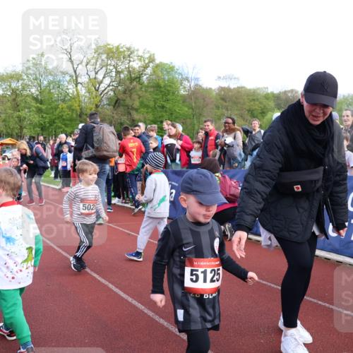 14.04.2024 - Hammer Lauf Strokosch-Dieckow http://msf.ph/oto/6066784 14.04.2024 09:41:00 Ziel  meine-sportfotos.de