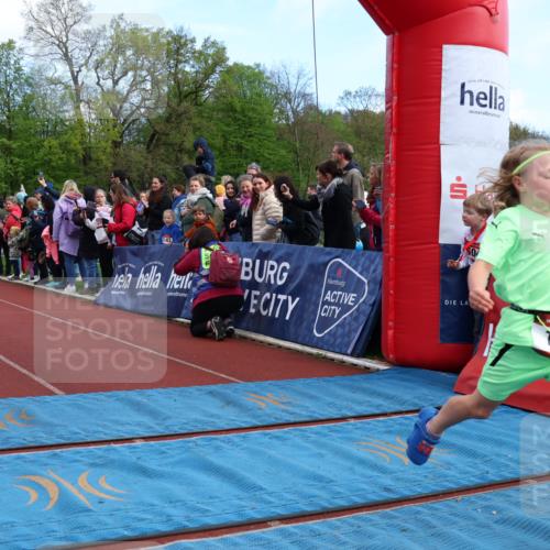 14.04.2024 - Hammer Lauf Strokosch-Dieckow http://msf.ph/oto/6067305 14.04.2024 09:49:35 Ziel 154, 644, 789 meine-sportfotos.de