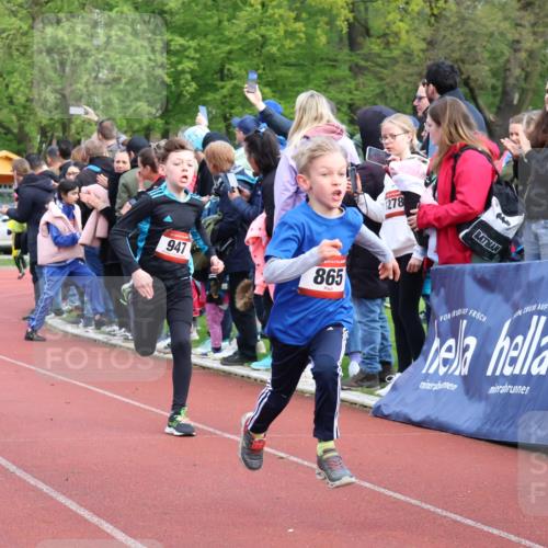 14.04.2024 - Hammer Lauf Strokosch-Dieckow http://msf.ph/oto/6067318 14.04.2024 09:49:36 Ziel 154, 644, 789 meine-sportfotos.de
