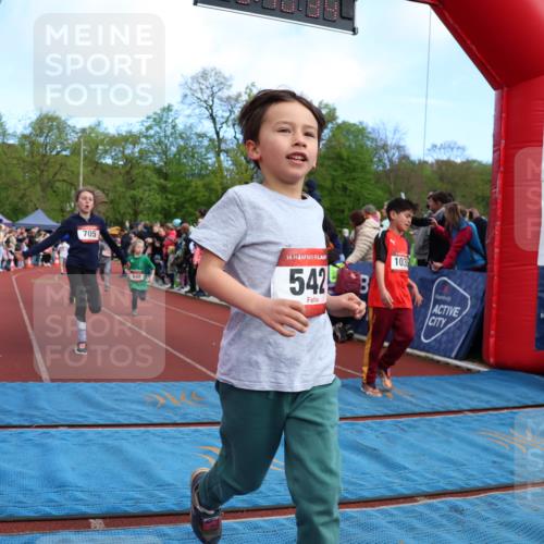 14.04.2024 - Hammer Lauf Strokosch-Dieckow http://msf.ph/oto/6068160 14.04.2024 09:50:51 Ziel 498, 514, 542, 664, 760, 824, 885, 957, 993, 1006, 1035, 1039, 1057, 1058, 1180, 1277, 1362 meine-sportfotos.de