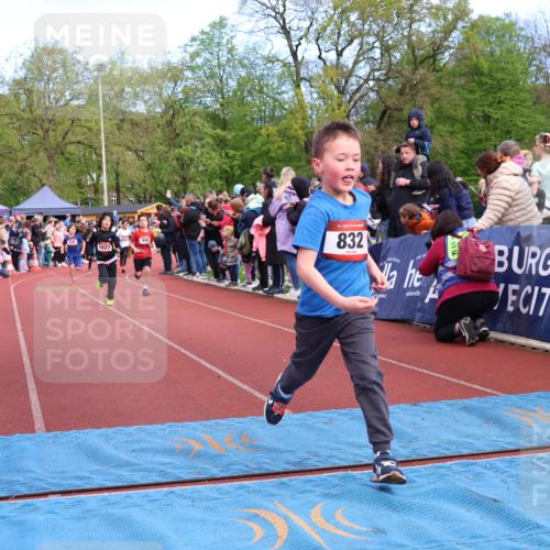 14.04.2024 - Hammer Lauf Strokosch-Dieckow http://msf.ph/oto/6068286 14.04.2024 09:50:59 Ziel 514, 542, 633, 640, 648, 705, 832, 967, 978, 1032, 1035, 1252, 1362, 1394 meine-sportfotos.de
