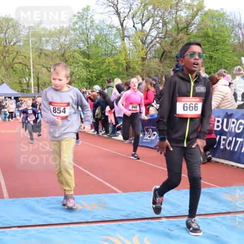 14.04.2024 - Hammer Lauf Strokosch-Dieckow http://msf.ph/oto/6068464 14.04.2024 09:51:08 Ziel 555, 591, 630, 666, 832, 854, 948, 995, 1027, 1032 meine-sportfotos.de