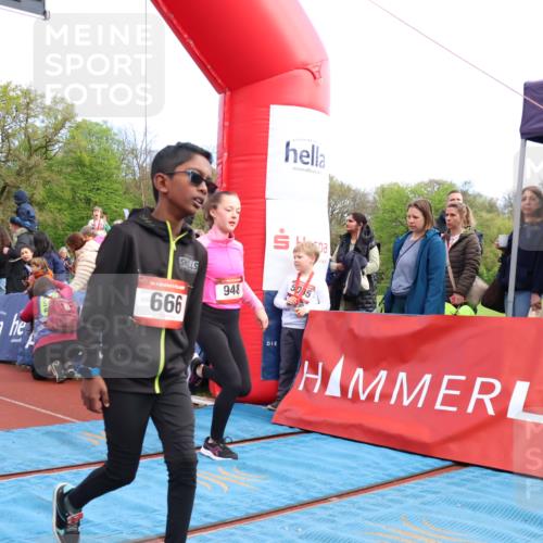 14.04.2024 - Hammer Lauf Strokosch-Dieckow http://msf.ph/oto/6068472 14.04.2024 09:51:09 Ziel 463, 555, 591, 630, 666, 854, 948, 995, 1027 meine-sportfotos.de