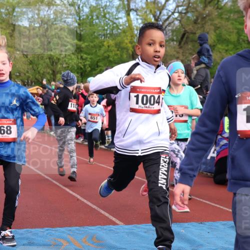 14.04.2024 - Hammer Lauf Strokosch-Dieckow http://msf.ph/oto/6068796 14.04.2024 09:51:26 Ziel 213, 393, 431, 558, 565, 751, 752, 968, 1004, 1042, 1107, 1202, 1284, 1296, 1297, 1389 meine-sportfotos.de