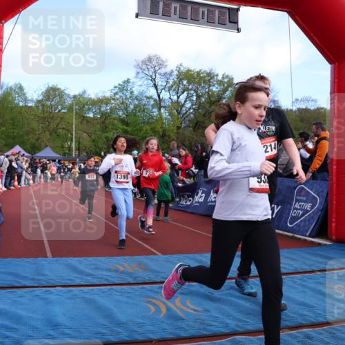 14.04.2024 - Hammer Lauf Strokosch-Dieckow http://msf.ph/oto/6068907 14.04.2024 09:51:31 Ziel 213, 393, 431, 558, 565, 651, 751, 932, 968, 1004, 1136, 1187, 1202, 1214, 1296, 1389, 1398 meine-sportfotos.de
